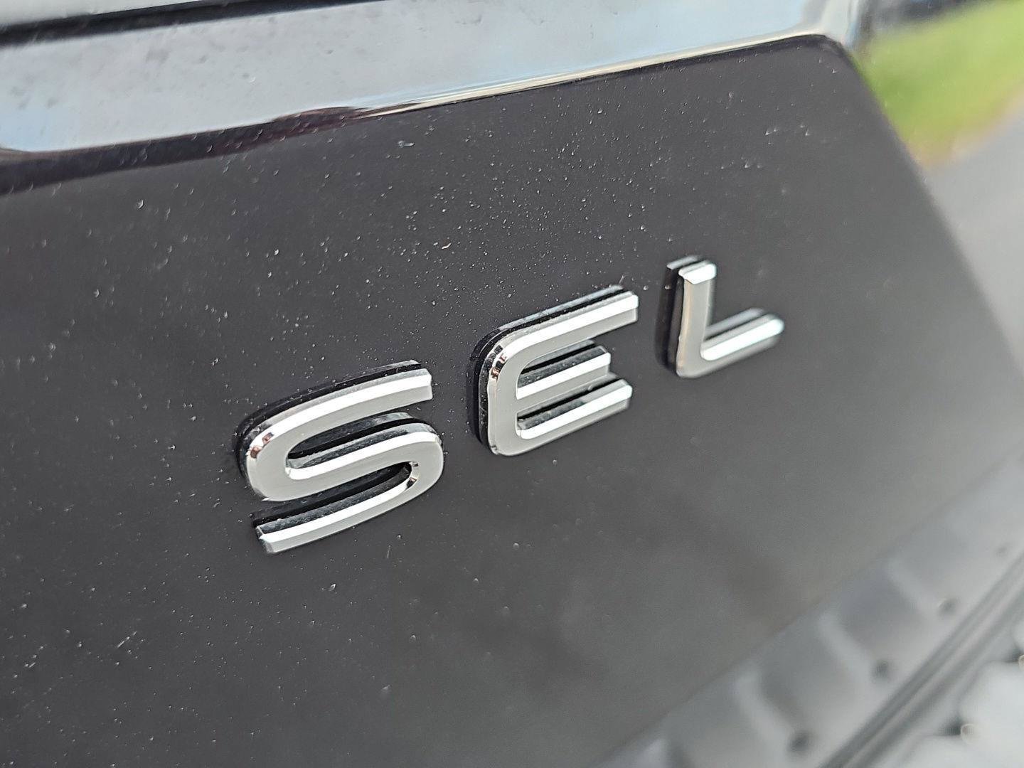 Used 2025 Volkswagen Atlas SEL Premium R-Line image 36