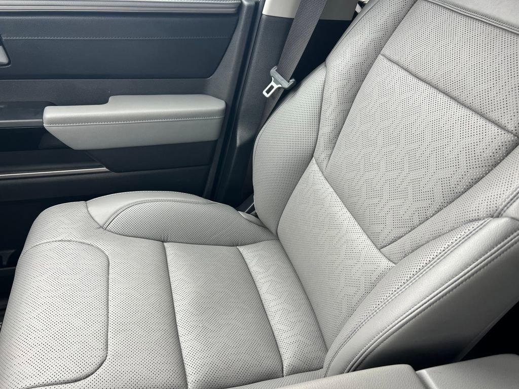 Used 2024 Toyota Sequoia Limited image 43