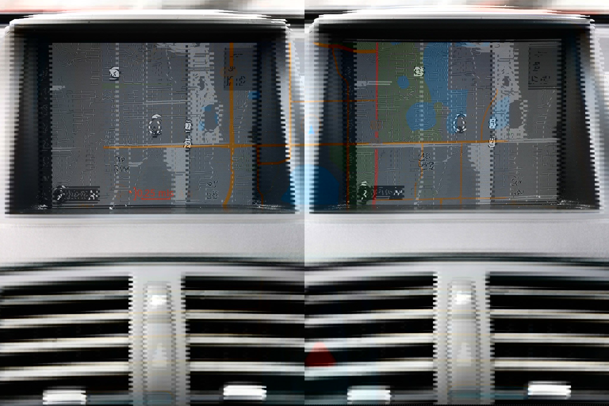 Used 2012 BMW 135i Convertible w/ Premium Pkg RWD image 36