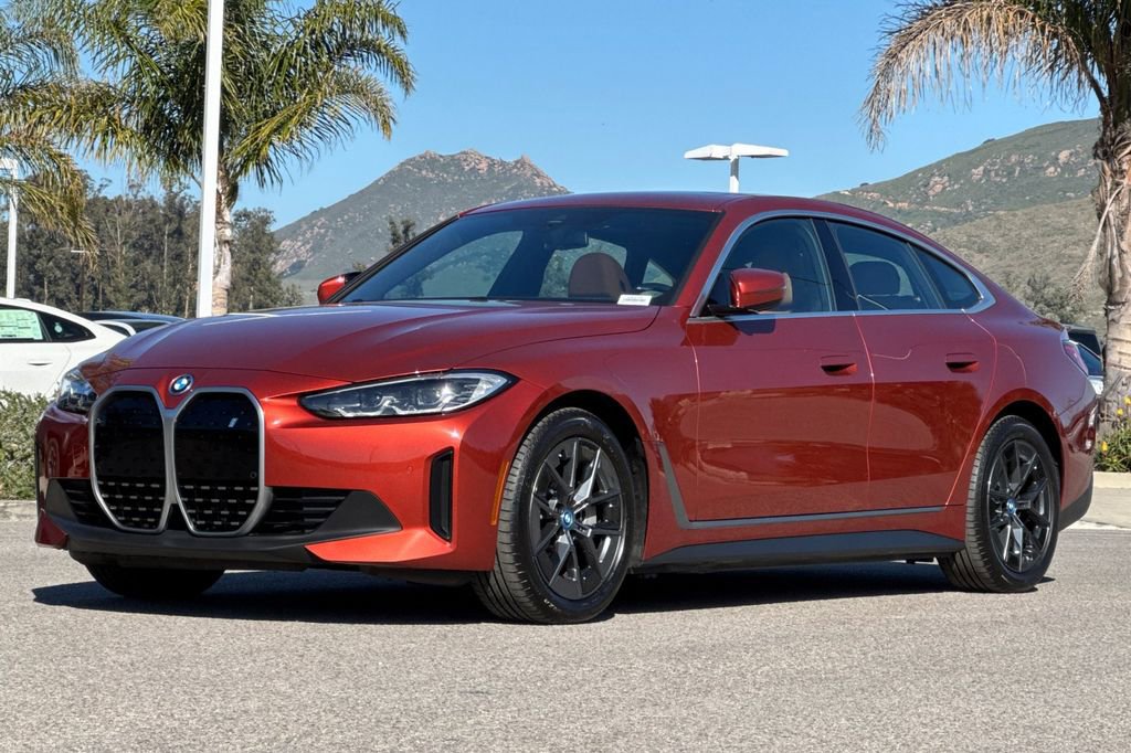 Used 2023 BMW i4 eDrive35 w/ Premium Package image 7