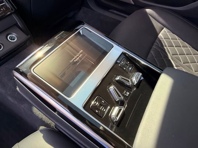 Used 2022 Audi S8 w/ S8 Comfort Plus Package AWD/4WD image 25
