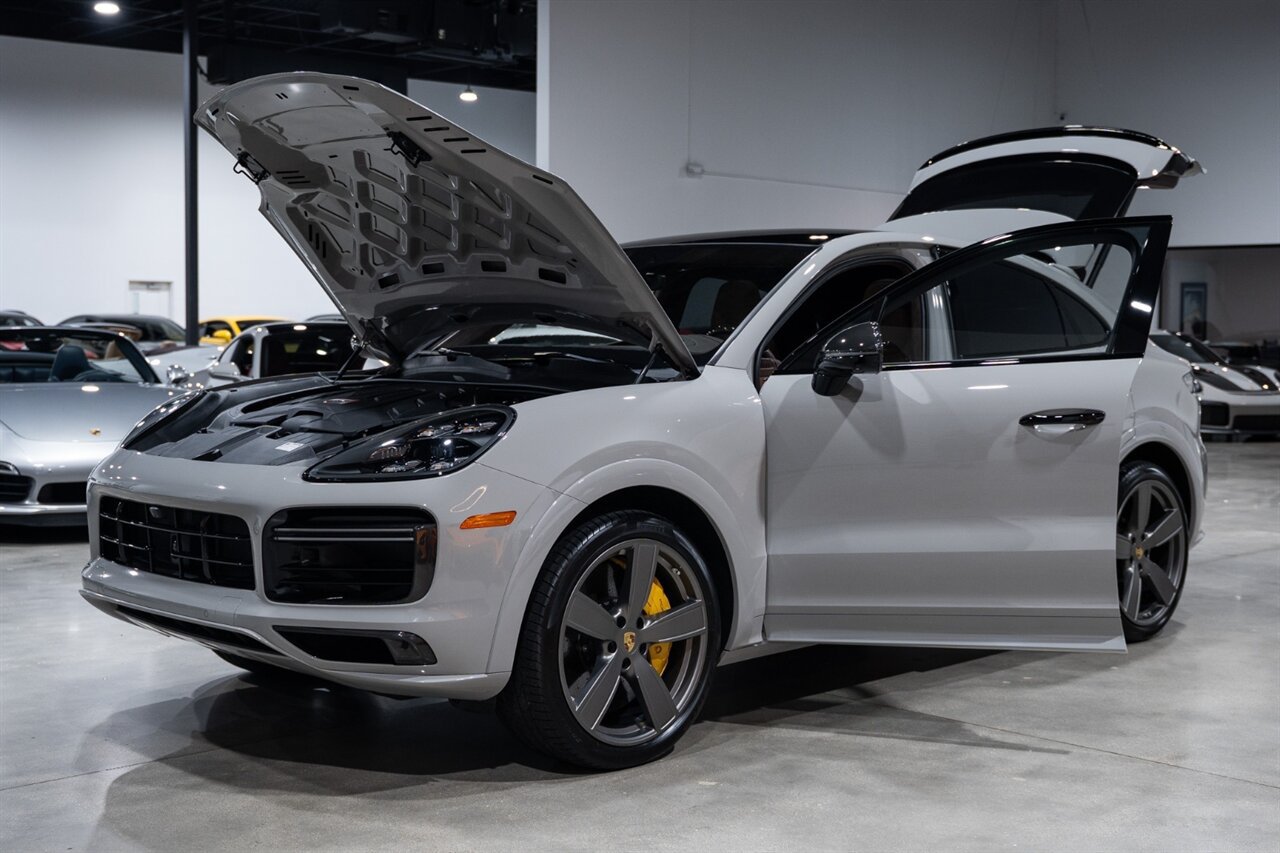 Used 2021 Porsche Cayenne Turbo AWD/4WD image 42