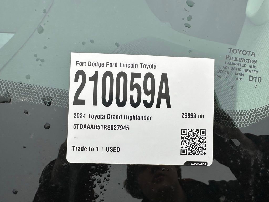 Used 2024 Toyota Grand Highlander Platinum image 11