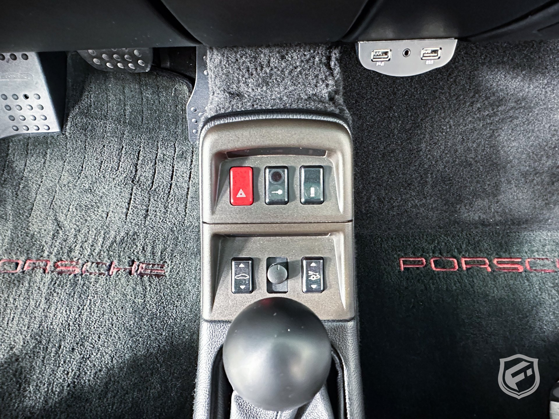 Used 1998 Porsche 911 GT3 RS image 28