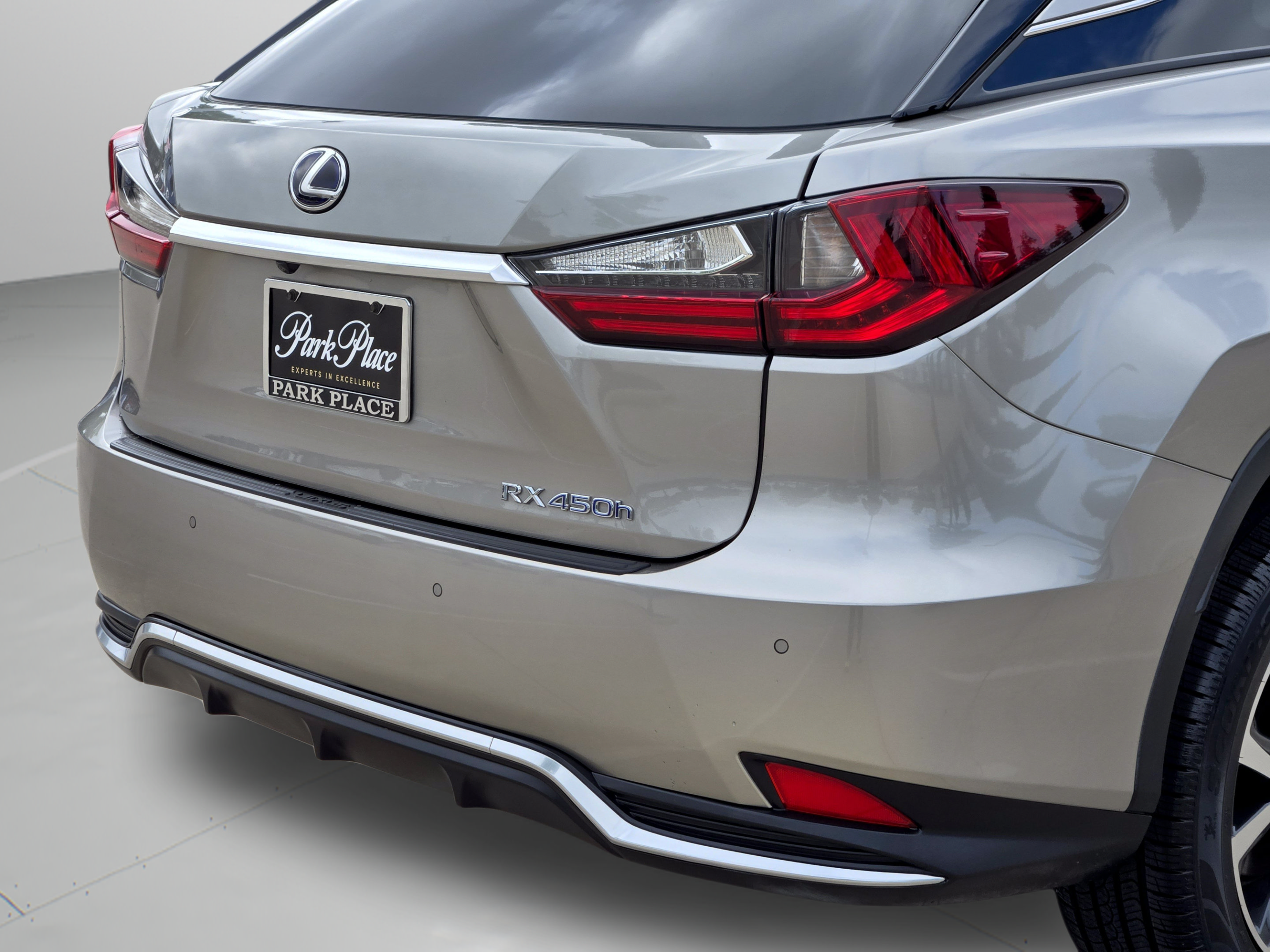 Used 2022 Lexus RX 450h AWD w/ Premium Package image 41