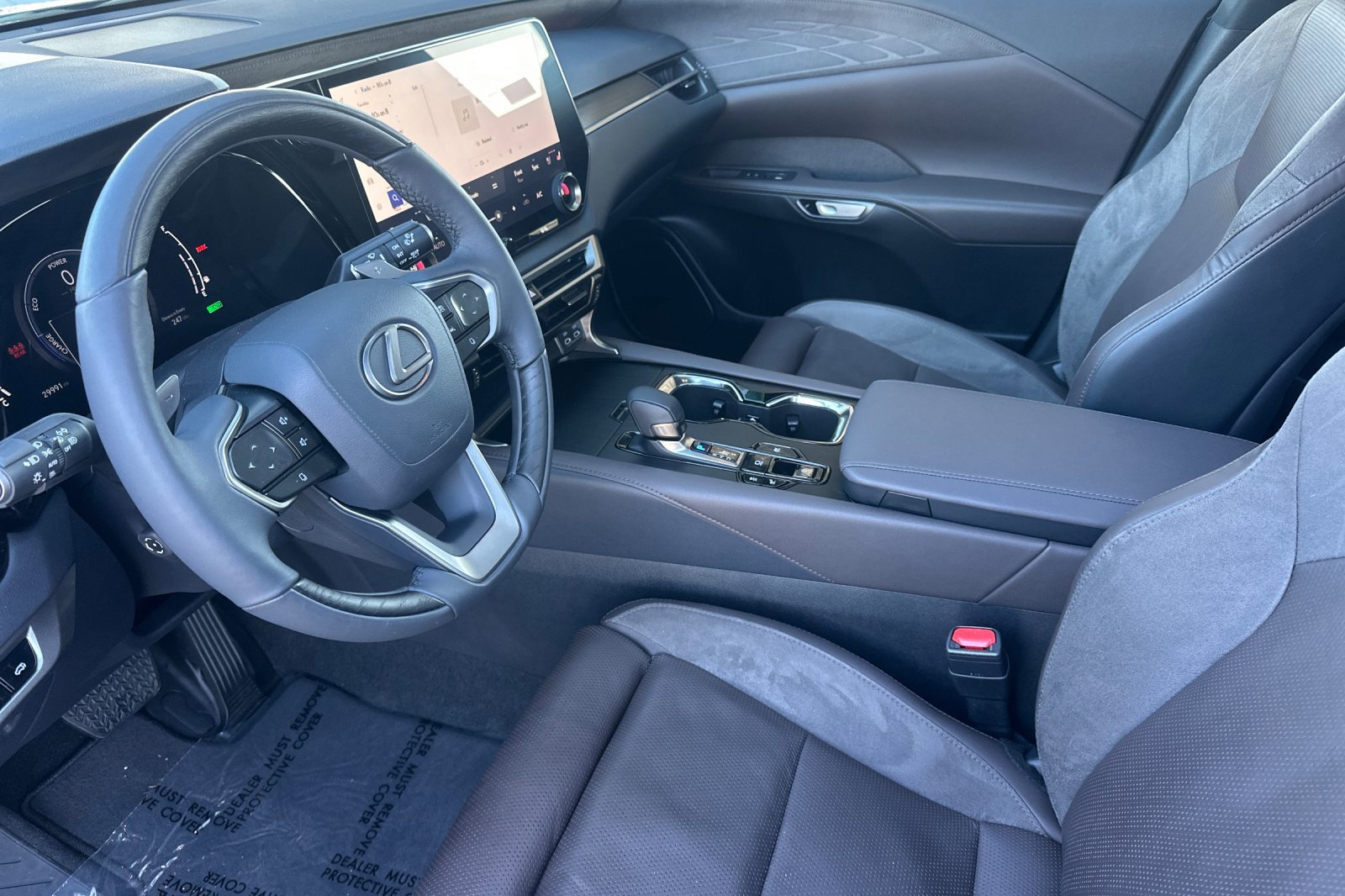 Used 2023 Lexus RX 350h image 10