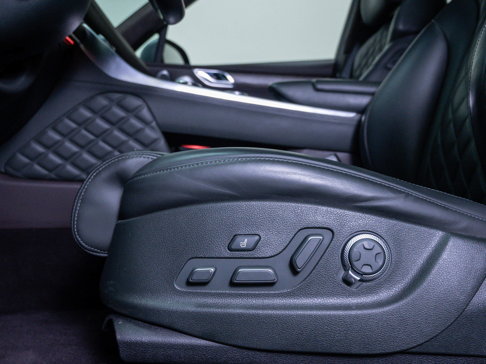 Used 2023 Genesis GV80 3.5T w/ Prestige Matte Package image 19