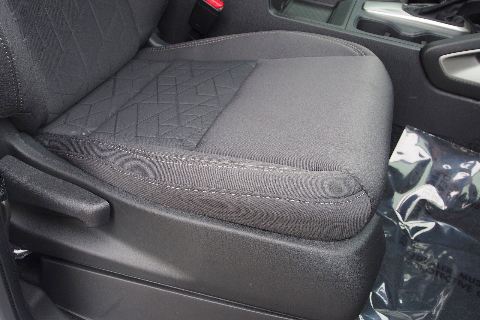 Used 2026 Nissan Frontier SV RWD image 12