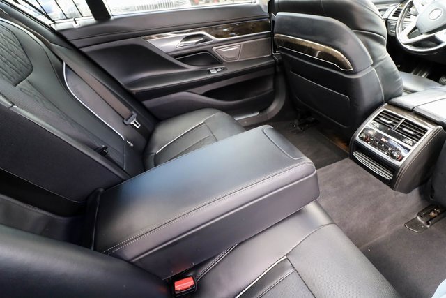 Used 2017 BMW 750i xDrive image 68