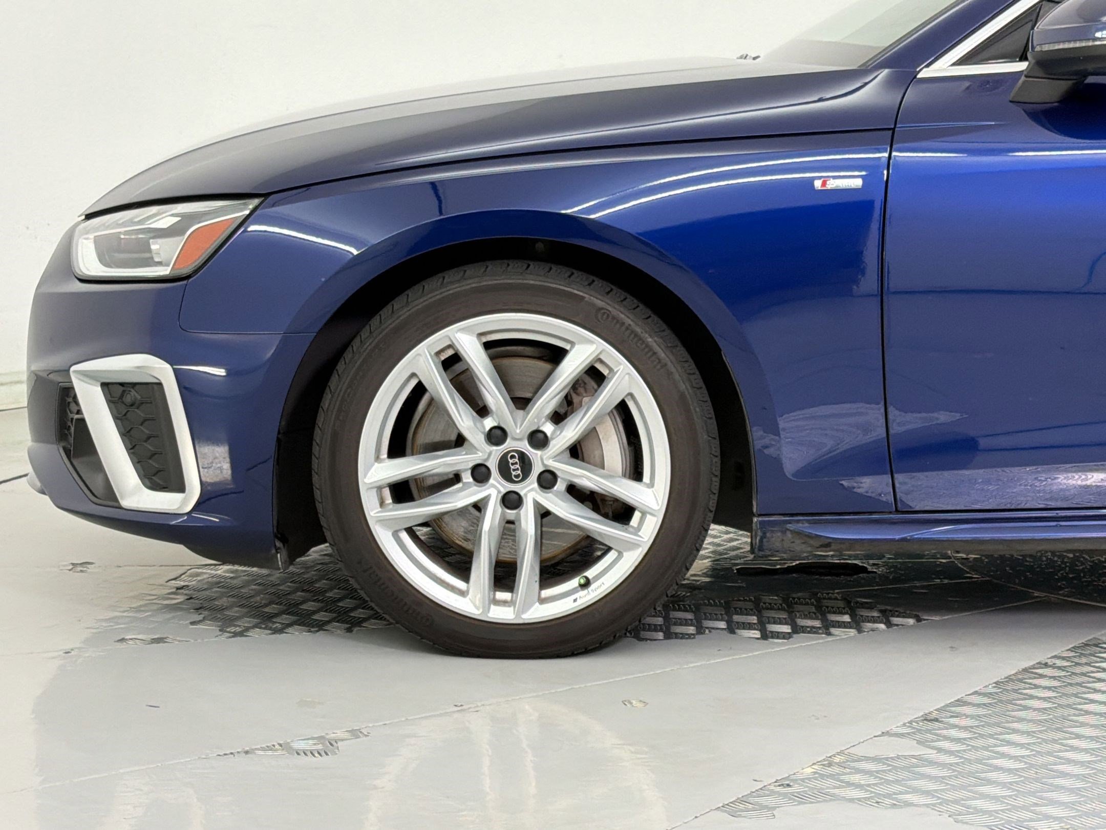 Used 2023 Audi A4 2.0T Premium Plus w/ Premium Plus Package image 12