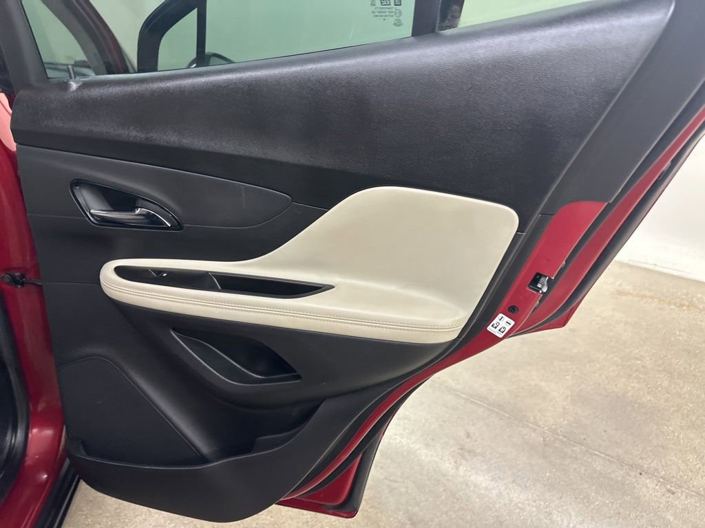 Used 2020 Buick Encore Sport Touring AWD/4WD image 23