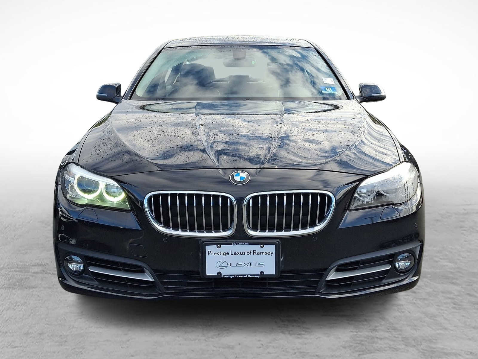 Used 2015 BMW 528i xDrive Sedan image 2