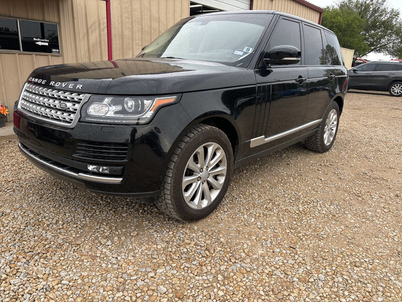Used 2016 Land Rover Range Rover HSE image 1