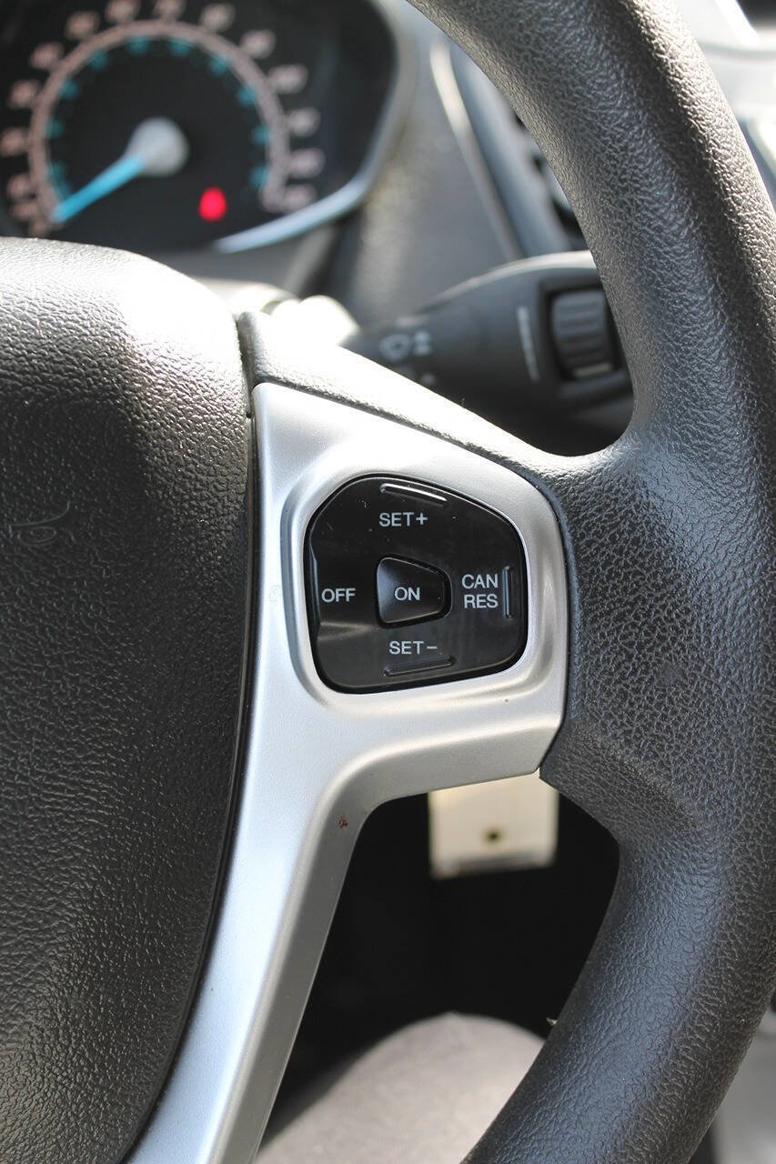 Used 2019 Ford Fiesta SE image 25