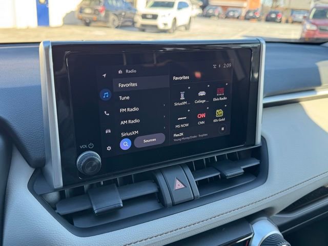 Used 2024 Toyota RAV4 XLE w/ Convenience Package image 24