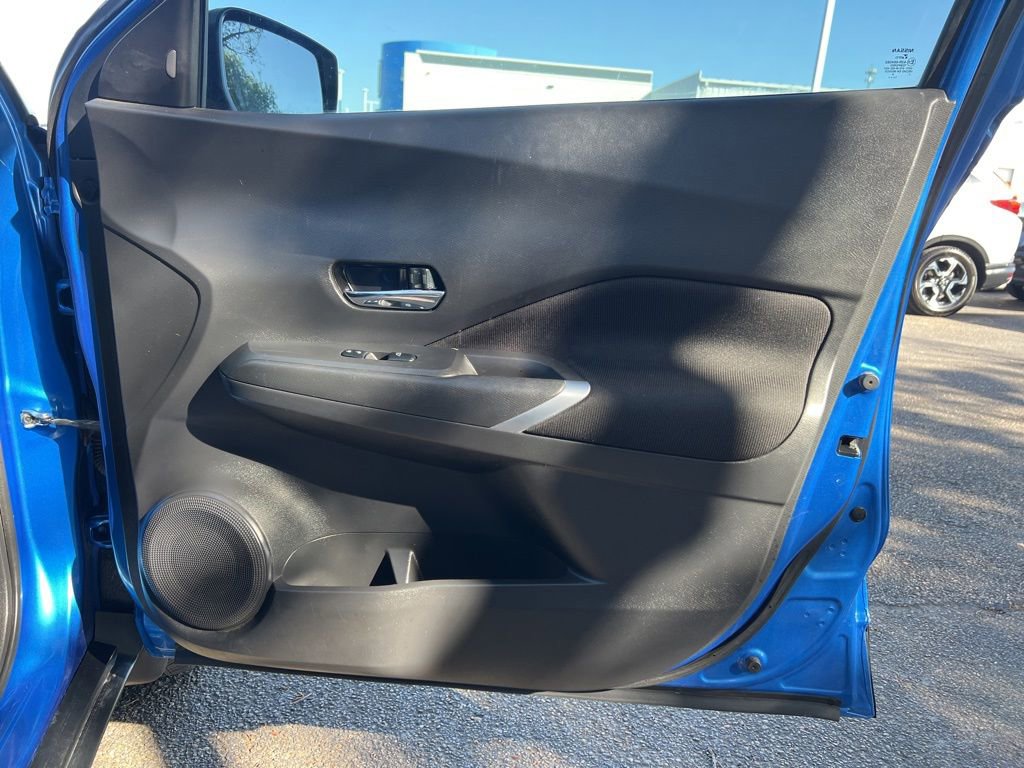 Used 2021 Nissan Kicks SV image 11