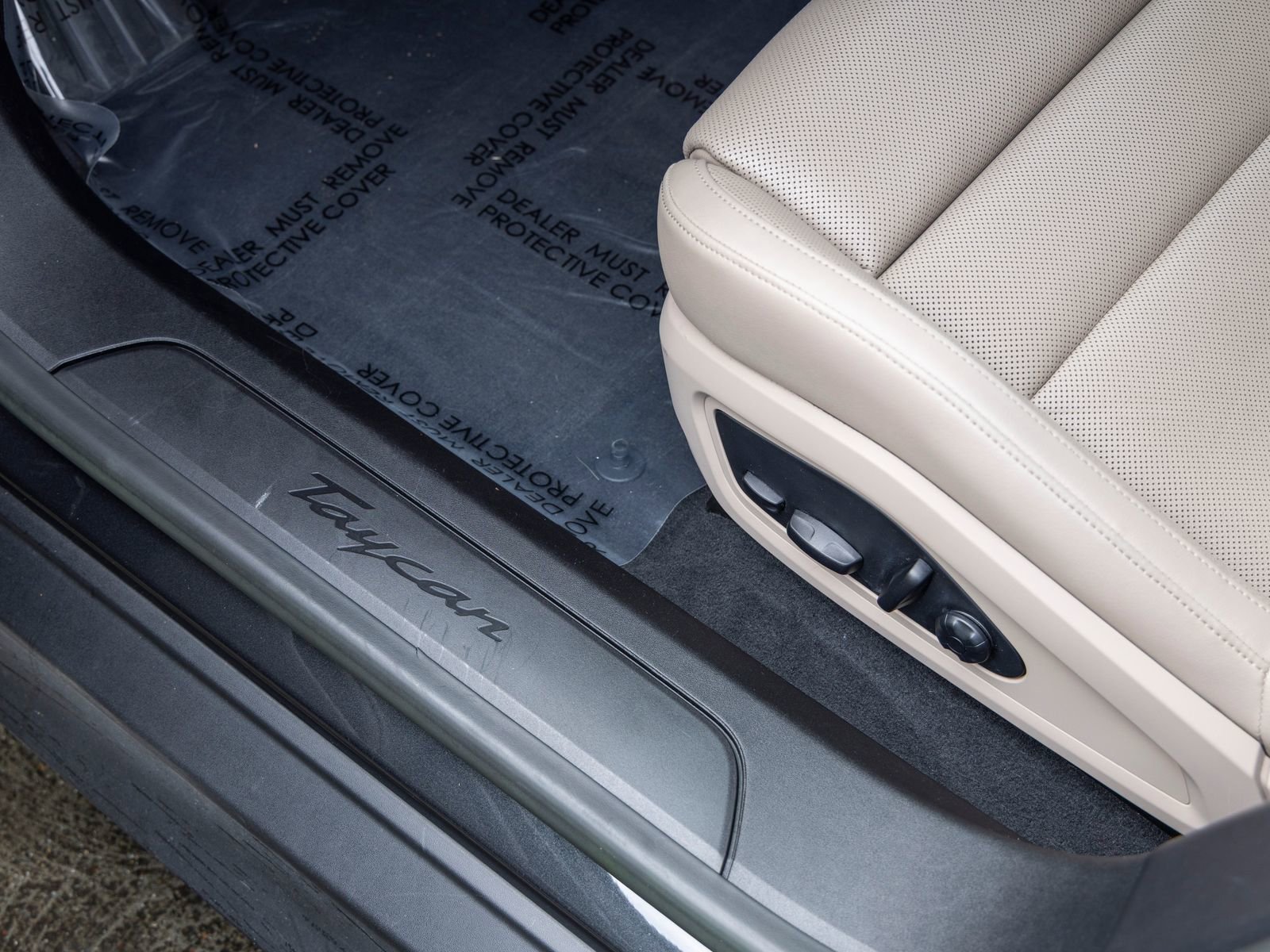 Certified 2023 Porsche Taycan image 26