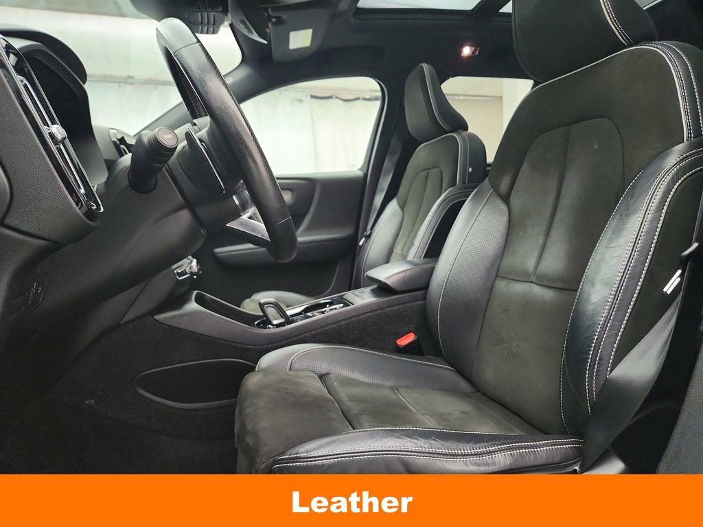 Used 2019 Volvo XC40 T5 R-Design AWD/4WD image 12