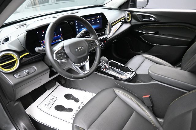 Used 2024 Chevrolet Trax ACTIV w/ Sunroof Package FWD image 19