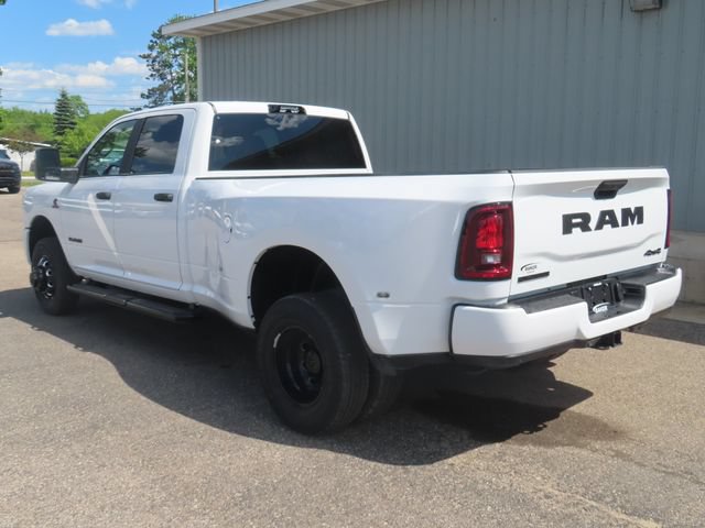 New 2026 RAM 3500 Big Horn AWD/4WD image 9