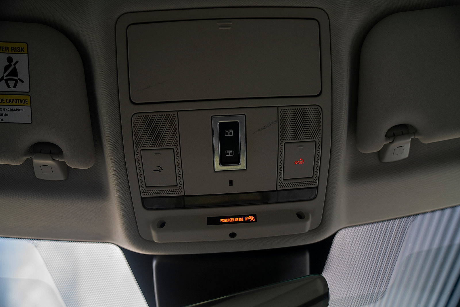 Used 2020 Land Rover Range Rover Evoque SE image 10