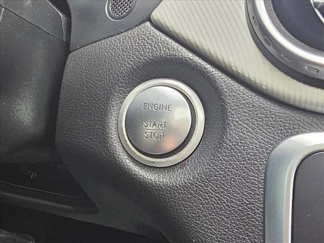 Used 2016 Mercedes-Benz GLA 250 image 28