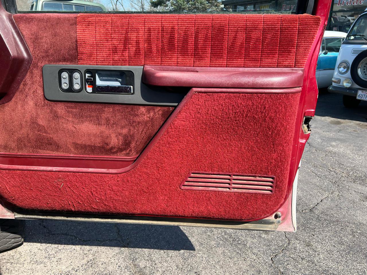 Used 1992 Chevrolet Silverado 1500 4x4 Regular Cab image 12