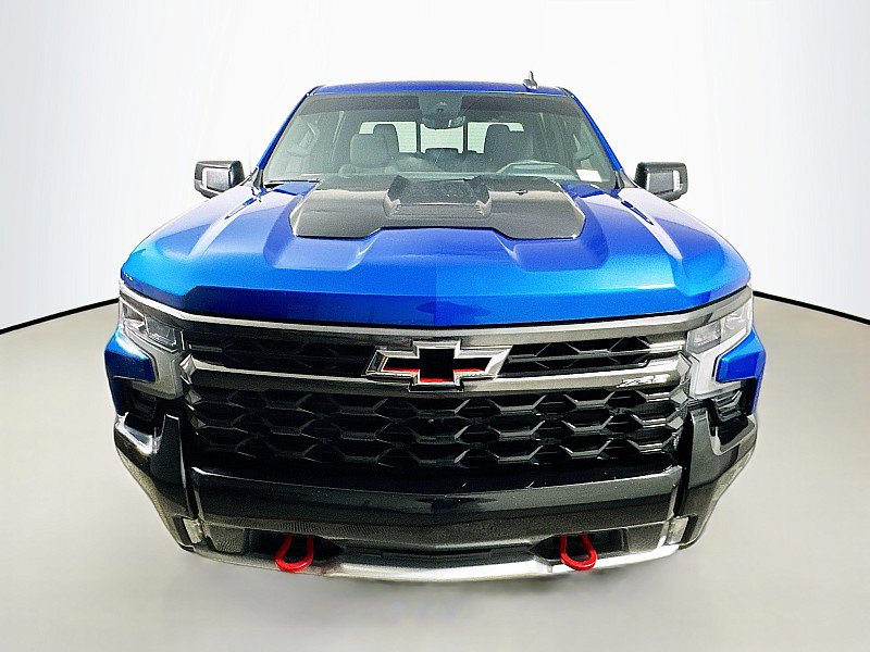 Used 2023 Chevrolet Silverado 1500 ZR2 w/ Technology Package AWD/4WD image 2