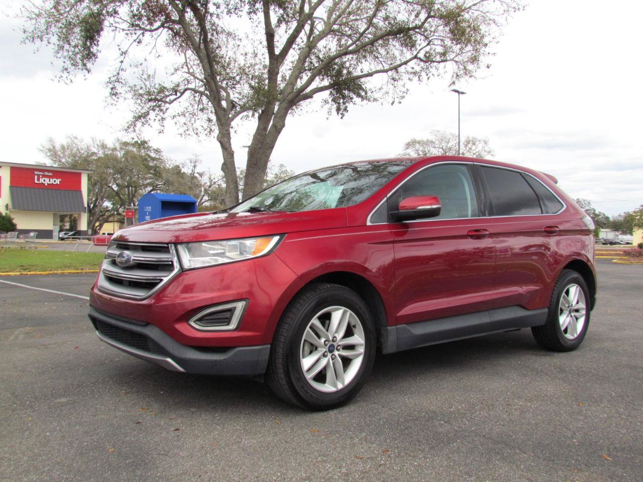 Used 2017 Ford Edge SEL w/ Equipment Group 201A FWD image 4