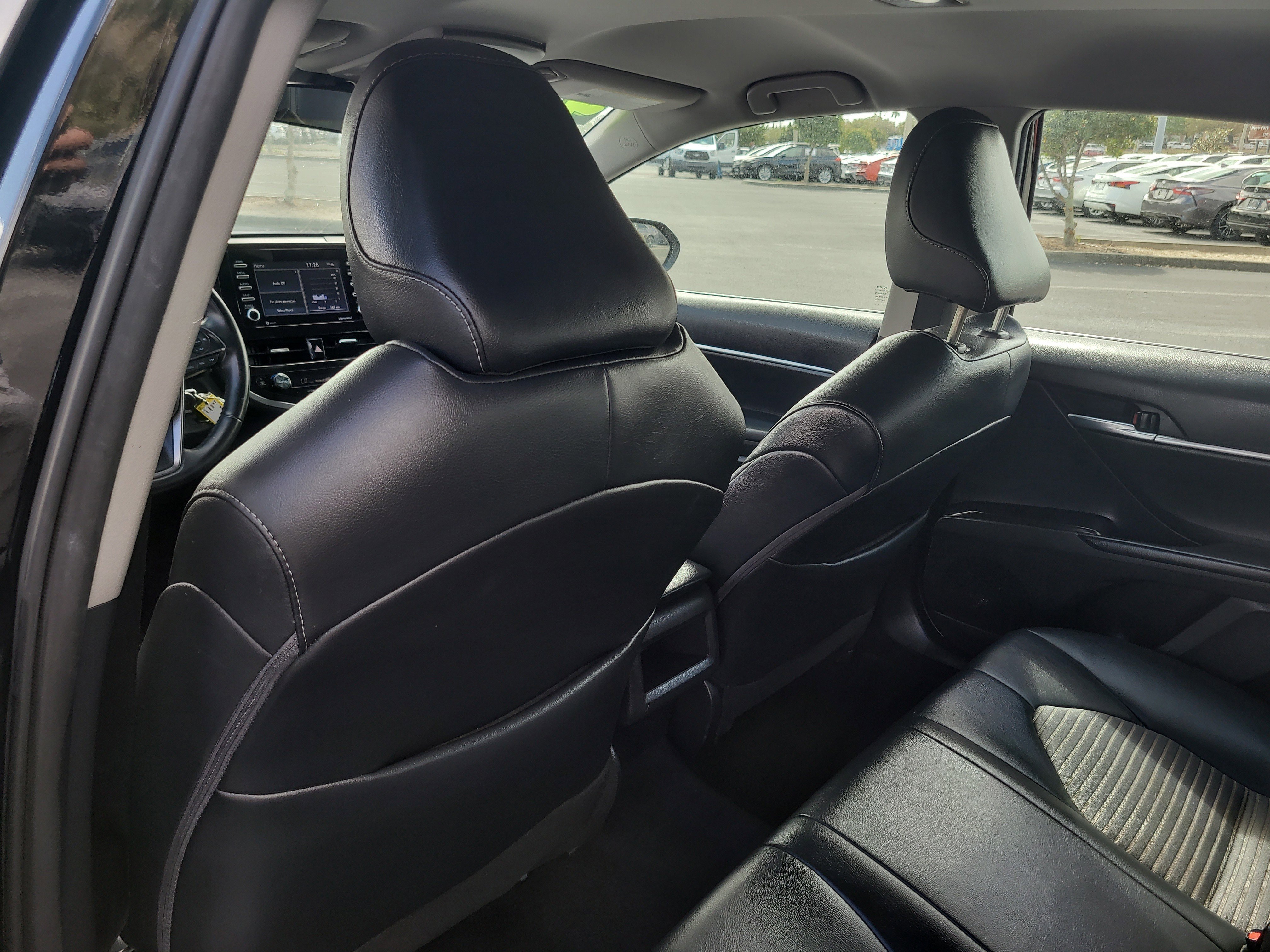 Used 2024 Toyota Camry SE image 12