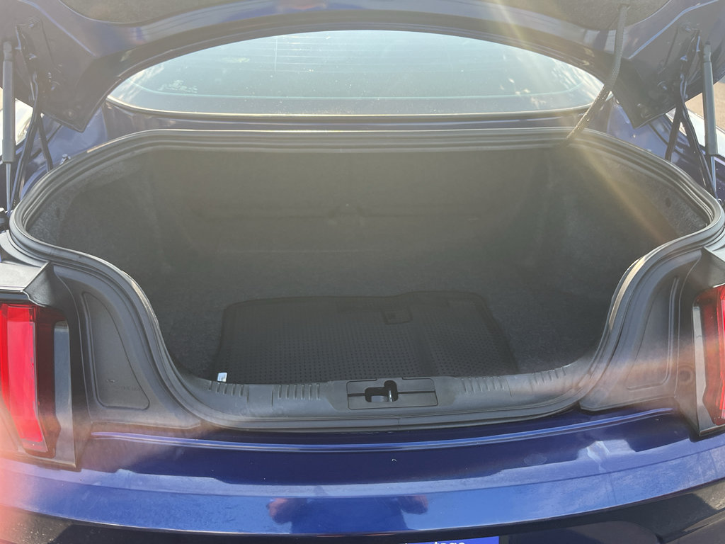 Used 2019 Ford Mustang Premium RWD image 6