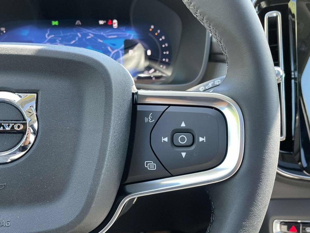 New 2026 Volvo XC40 B5 Ultra w/ Protection Package Premier AWD/4WD image 38