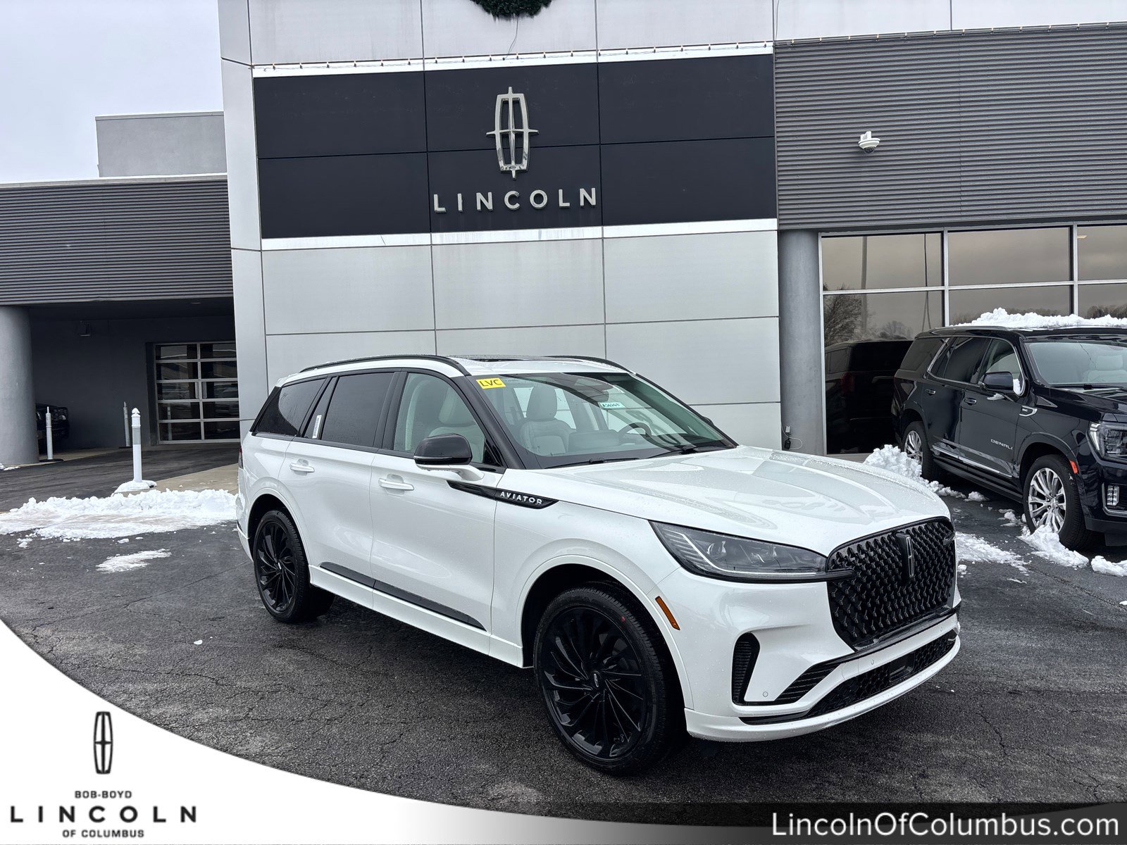 New 2026 Lincoln Aviator Reserve w/ Jet Appearance Package image 1