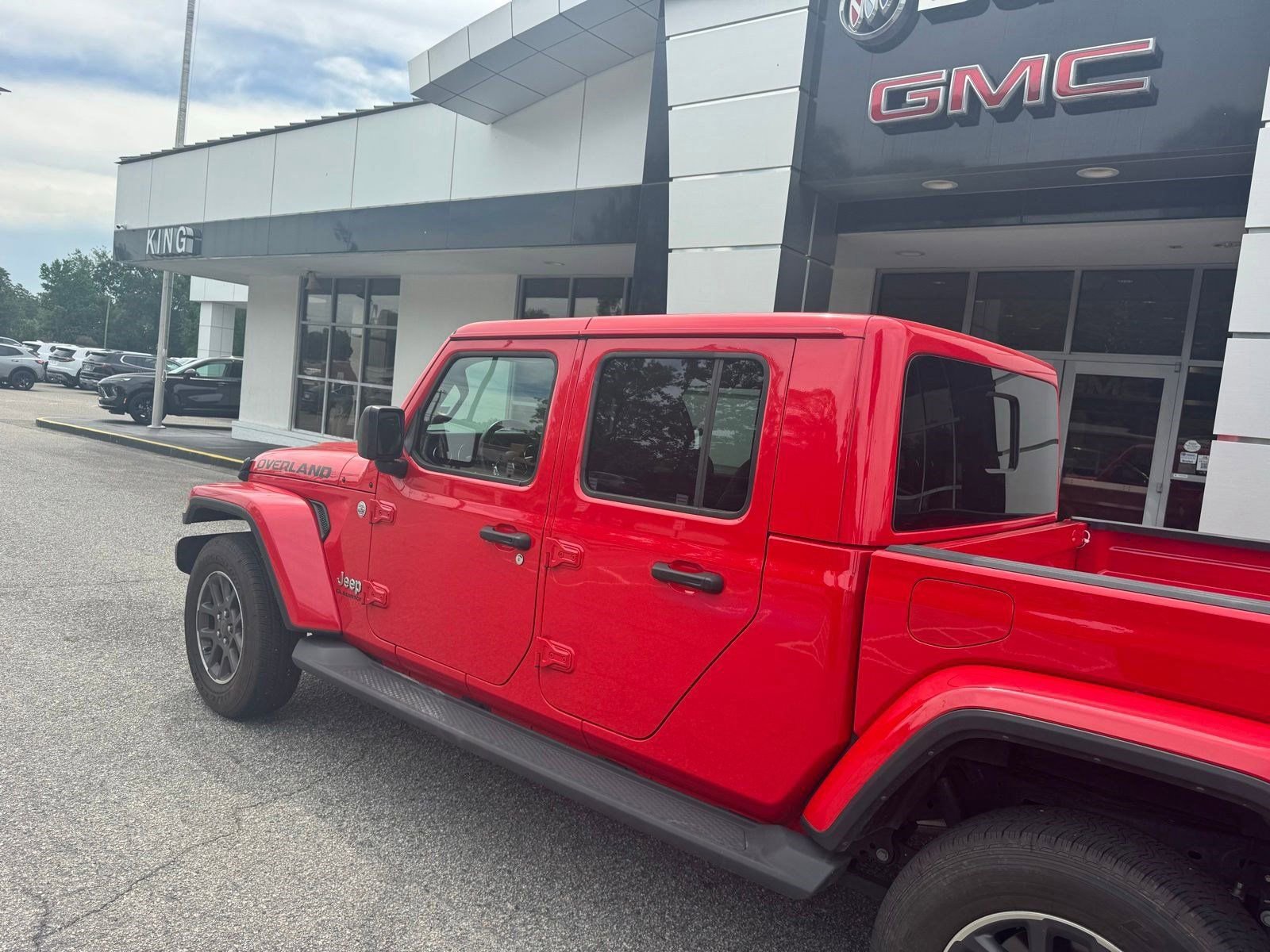Used 2022 Jeep Gladiator Overland w/ Popular Equipment Package AWD/4WD image 13