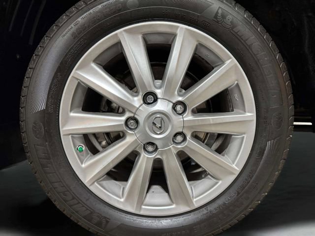 Used 2011 Lexus LX 570 4WD image 37