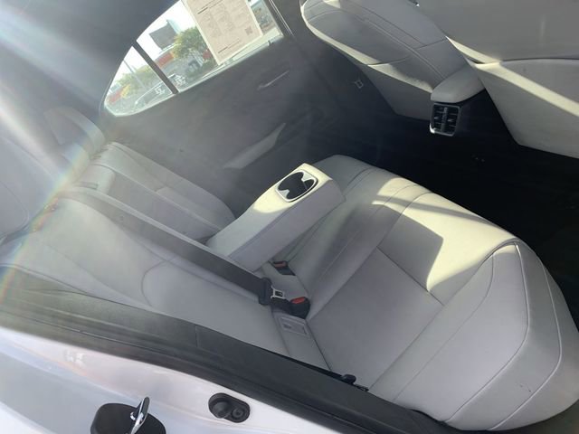 Used 2021 Lexus UX 200 w/ Premium Package image 12