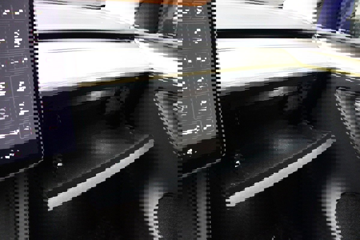 Used 2023 Tesla Model Y Long Range image 28