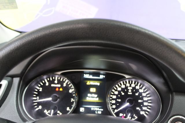 Used 2015 Nissan Rogue SV AWD/4WD image 16