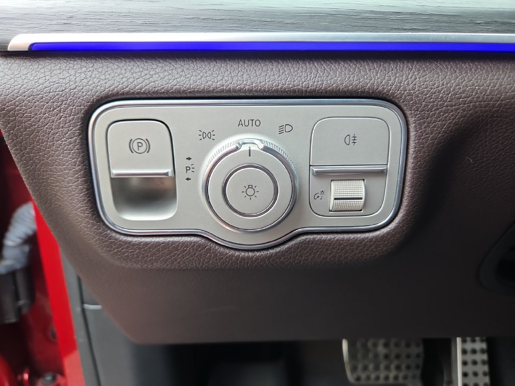 Used 2021 Mercedes-Benz GLE 350 4MATIC image 24