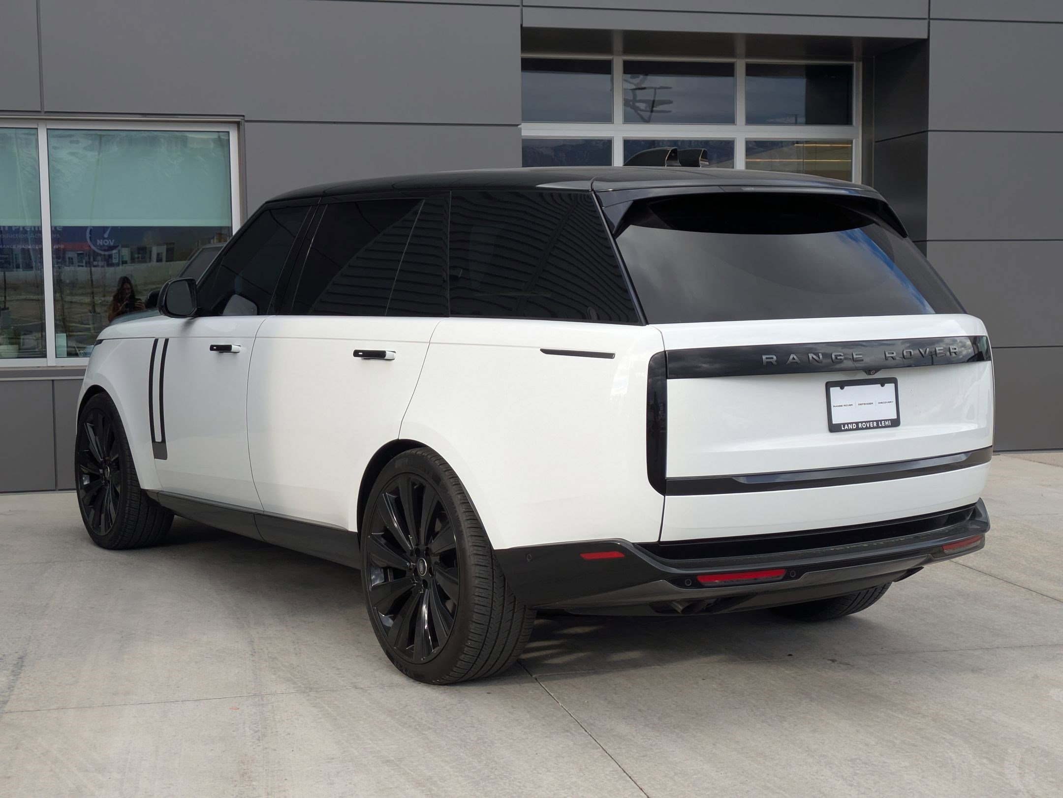Certified 2022 Land Rover Range Rover Long Wheelbase SE image 10