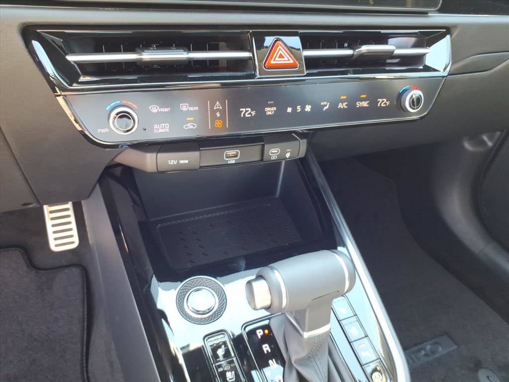 New 2026 Kia Niro SX Touring FWD image 23
