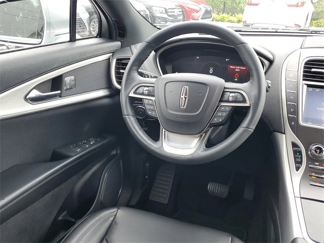 Used 2020 Lincoln Nautilus FWD image 14