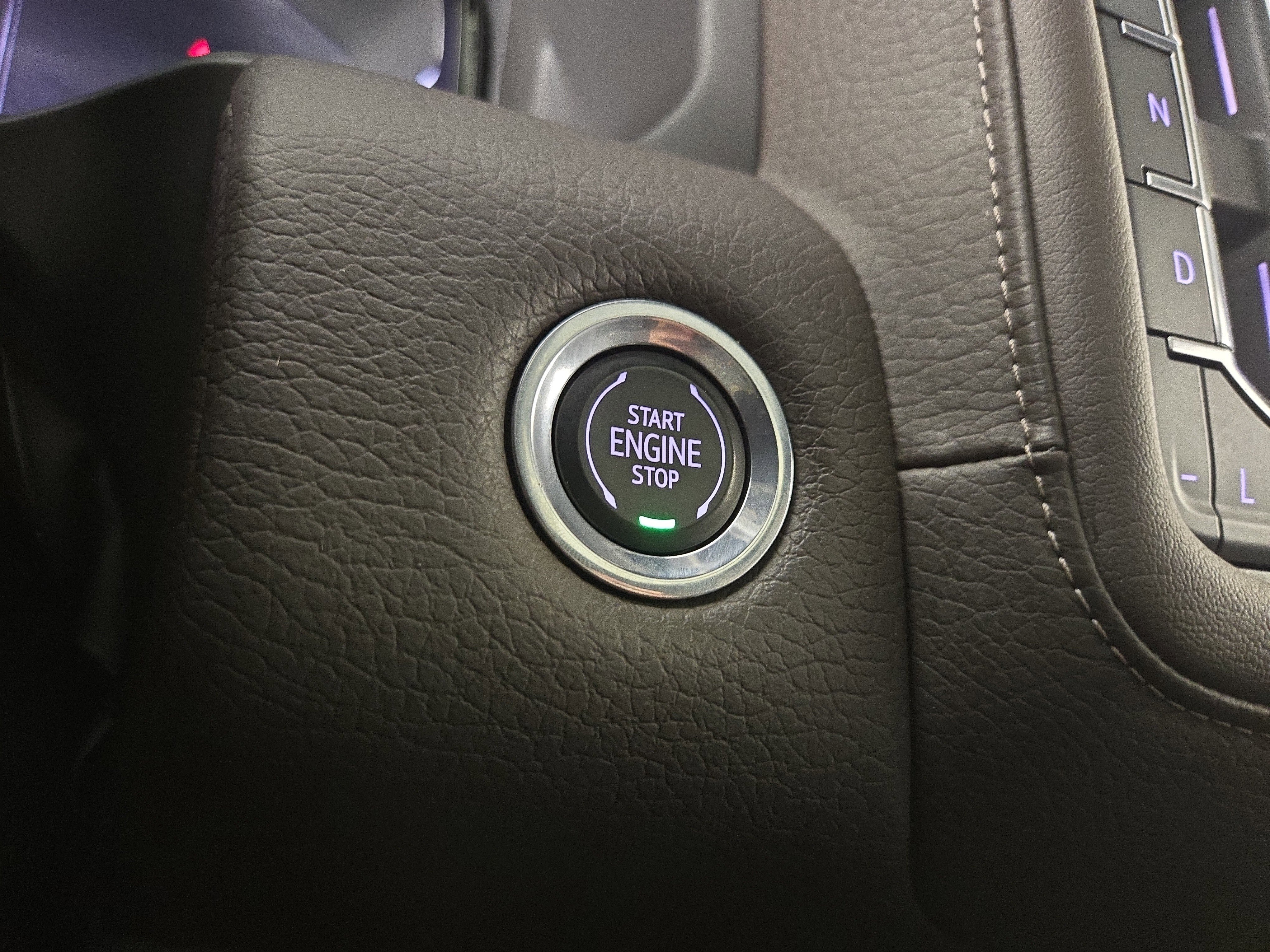 Certified 2023 GMC Yukon Denali w/ Advanced Technology Package image 30