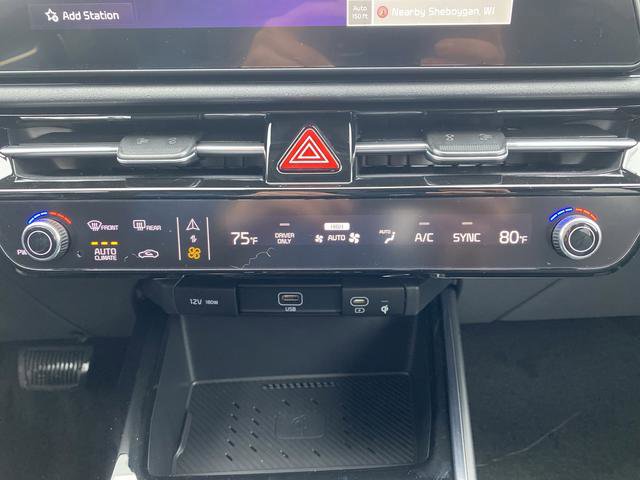 New 2026 Kia Niro EX image 32