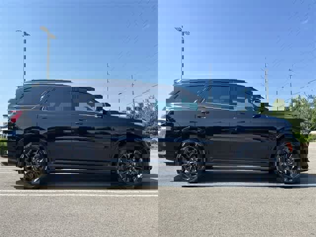 Used 2023 Dodge Durango R/T w/ Blacktop Package image 3