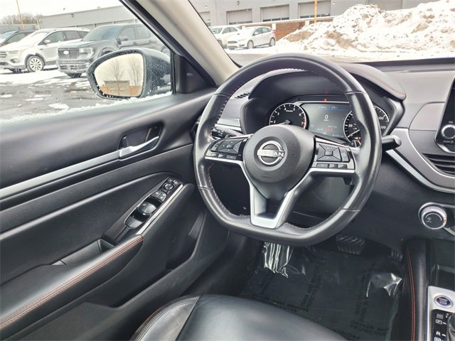 Used 2024 Nissan Altima 2.5 SR image 7