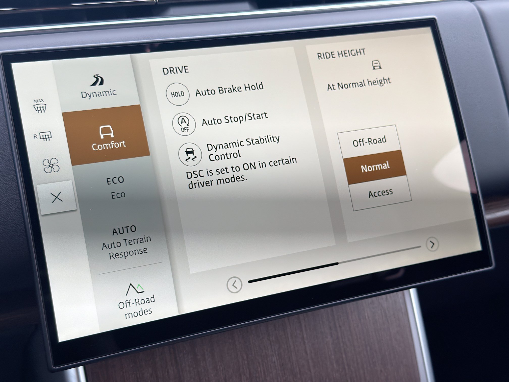 New 2026 Land Rover Range Rover SE AWD/4WD image 31