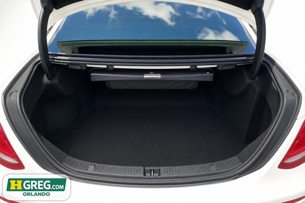 Used 2019 Mercedes-Benz E 300 w/ Premium 1 Package image 18