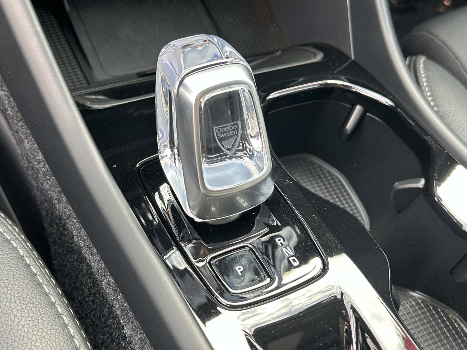 Certified 2026 Volvo XC40 B5 Ultra w/ Climate Package image 14