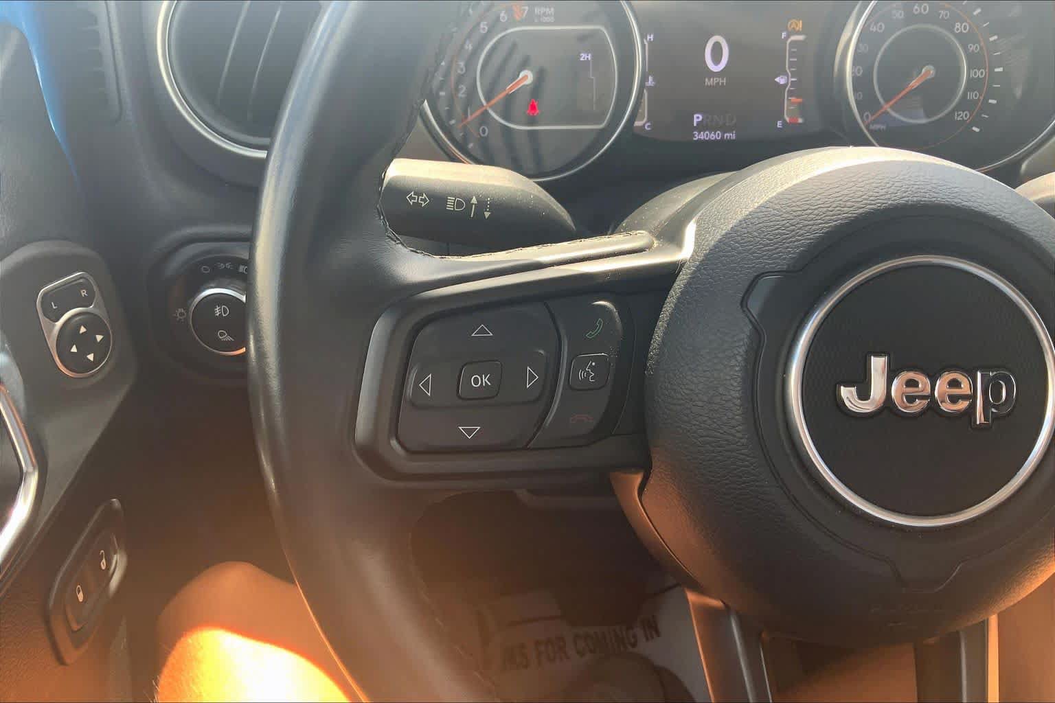 Used 2021 Jeep Gladiator Sport AWD/4WD image 24